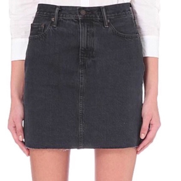 Levi’s black denim skirt size 25 - Picture 2 of 2